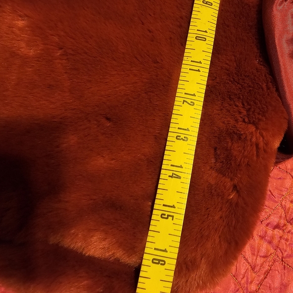 Burn red faux fur shrug - Picture 3 of 8